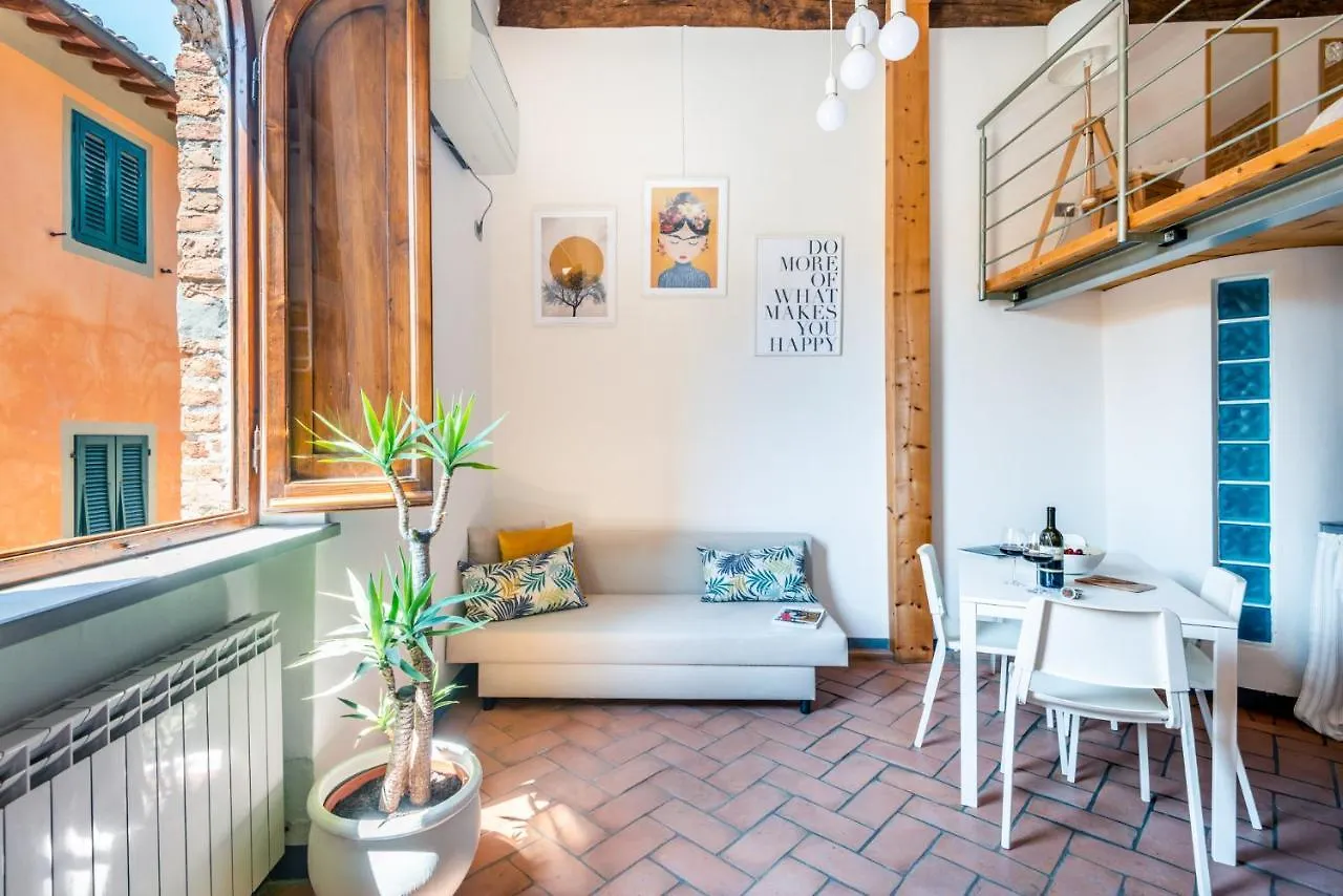 Lui Tuscany Loft سان مينياتو 0*,