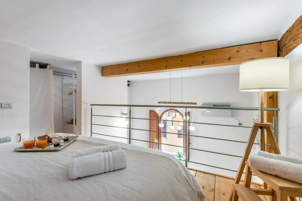 Lui Tuscany Loft سان مينياتو شقة